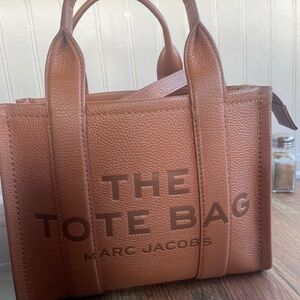 Marc Jacobs  Leather Tote Bag Argan Oil
